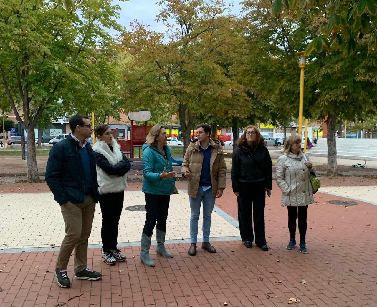 El Grupo Popular toma nota de las demandas vecinales del Campo de la Juventud El Grupo Popular toma nota de las demandas vecinales del Campo de la Juventud