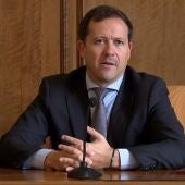 Velázquez achaca errores a la empresa que repite las obras de Bisagra
