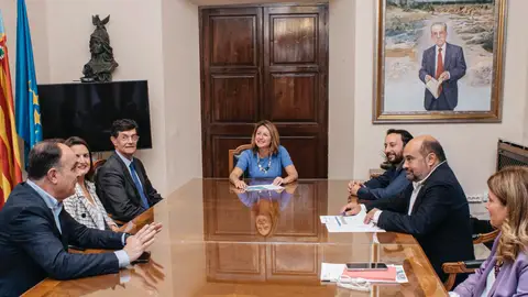 REUNIÓN AYUNTAMIENTO-FACSA REUNIÓN AYUNTAMIENTO-FACSA