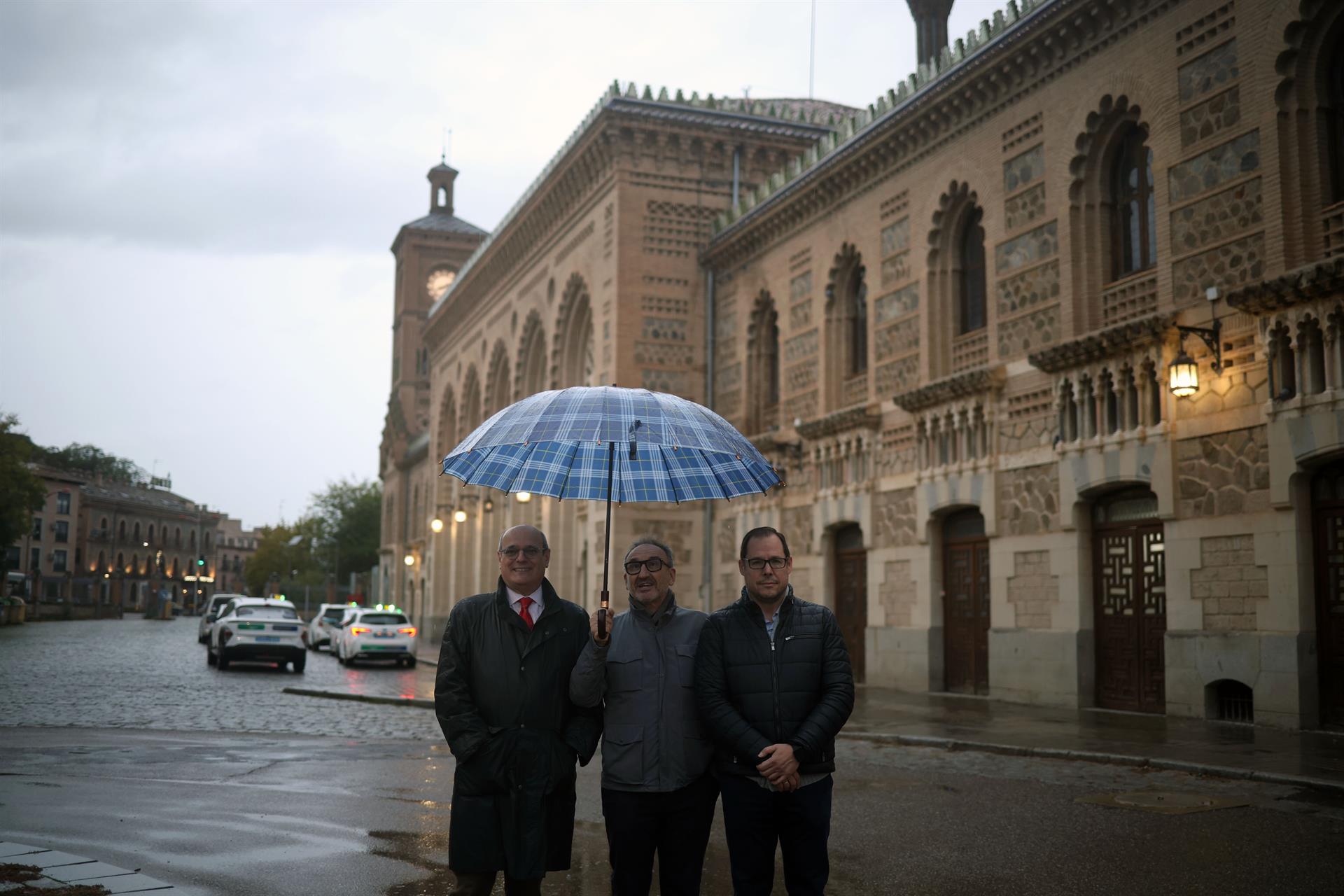 Vox instará al Ministerio a solucionar los problemas con el tren en Toledo Vox instará al Ministerio a solucionar los problemas con el tren en Toledo