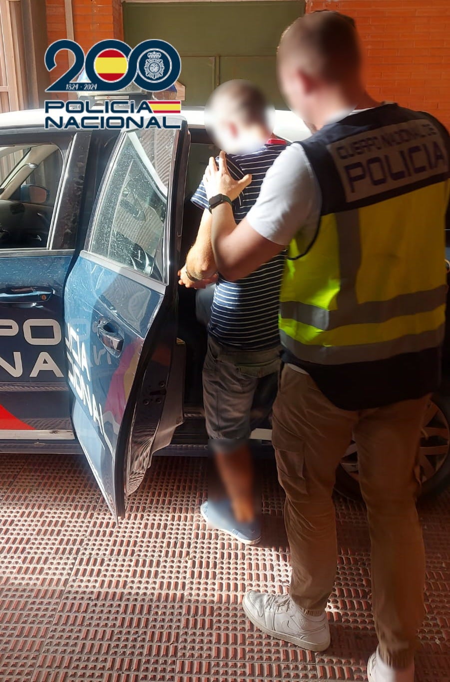 Detenido en Elche por robos en comercios, actuando en algunos de ellos en cuatro ocasiones en un mes Detenido en Elche por robos en comercios, actuando en algunos de ellos en cuatro ocasiones en un mes