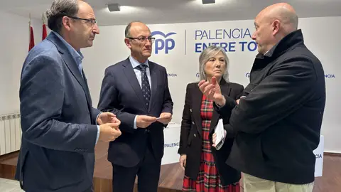 Los senadores del PP manifiestan su “rechazo rotundo” a la tasa de residuos que impone Sánchez y pagan los ciudadanos .