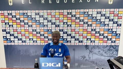 29-10 Sibo en la sala de prensa del Requex&oacute;n