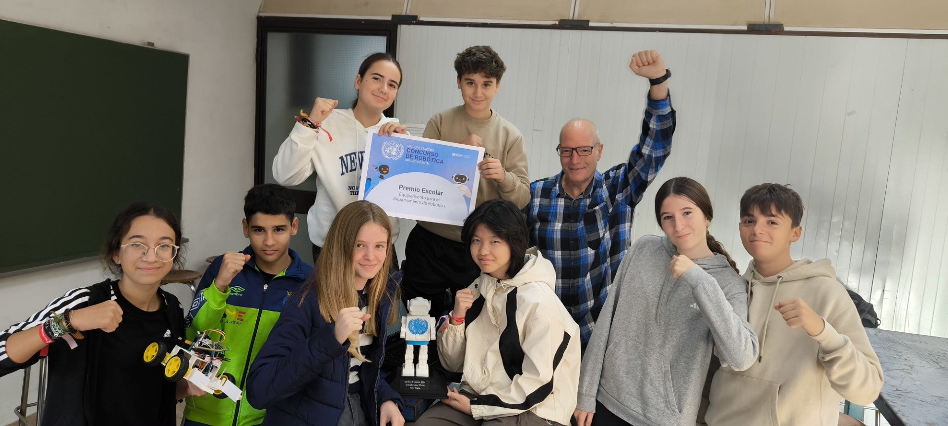 Fundación Flors se proclama campeón del concurso de Robótica de la ONU Fundación Flors se proclama campeón del concurso de Robótica de la ONU
