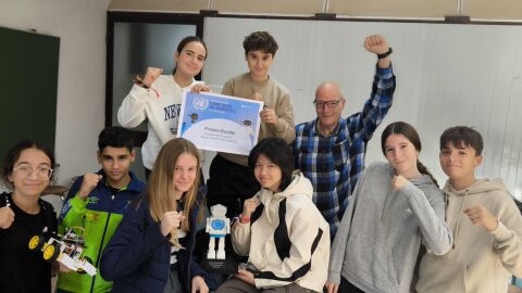 Alumnos vencedores del colegio Fundaci&oacute;n Flors. 