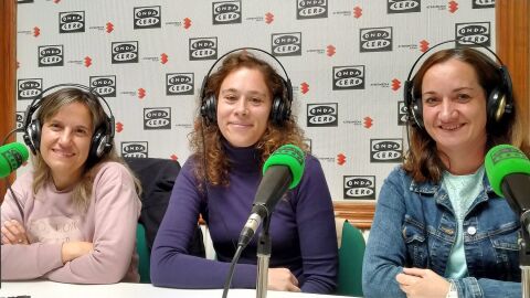 Gema Fer&aacute;ndez (Neuridiversos), Vicen Arias (Ad Libitum) y Laura Cifuentes (APAFES)