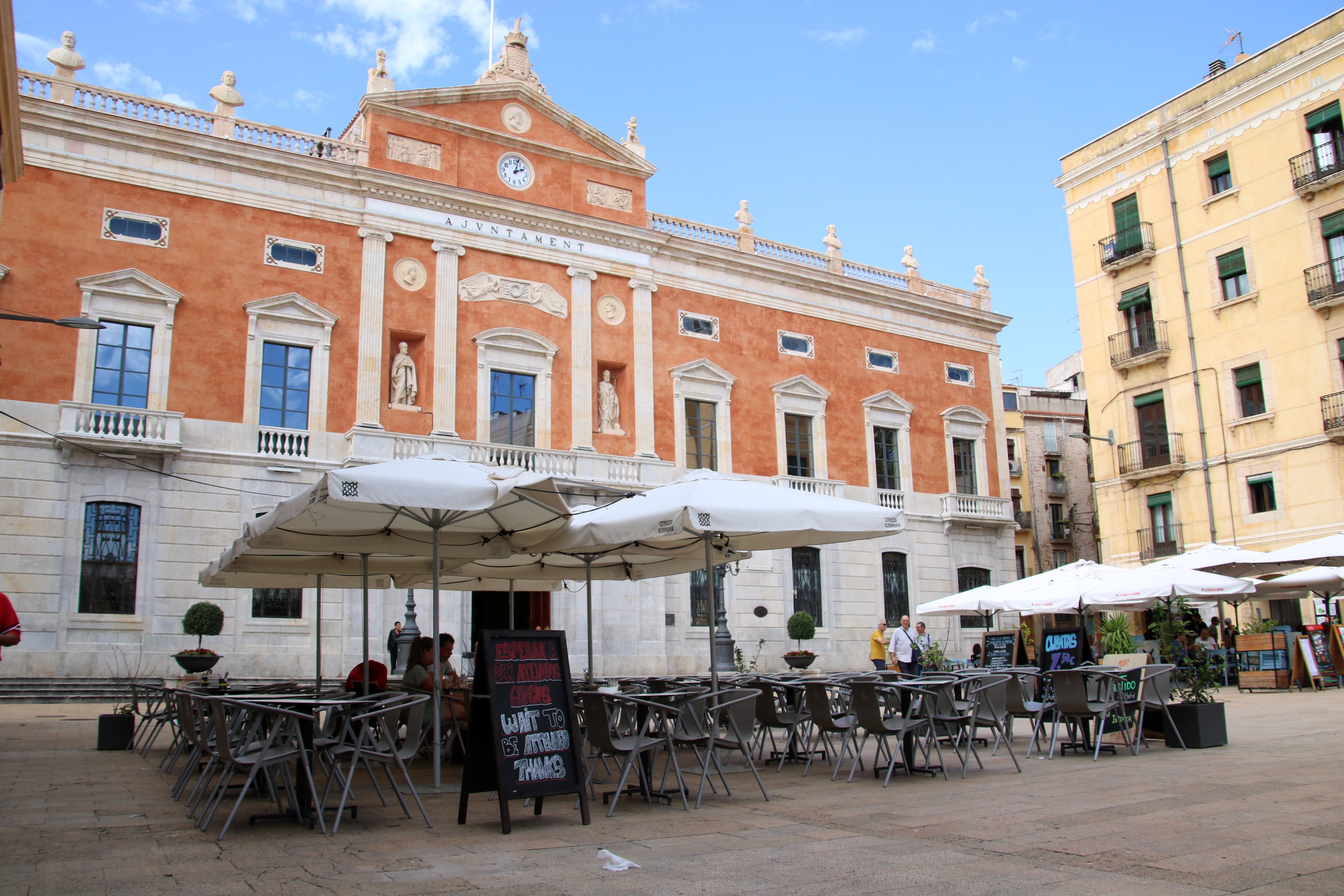 Acordat el nou horari de les terrasses a Tarragona Acordat el nou horari de les terrasses a Tarragona