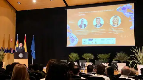 El Foro de Turisme de Benidorm pondera la utilidad de la IA en el sector como factor innovador El Foro de Turisme de Benidorm pondera la utilidad de la IA en el sector como factor innovador