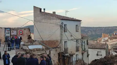 Feijoo ofrece desde Letur su "colaboración institucional " para lograr ayudas para la reconstrucción del municipio Feijoo ofrece desde Letur su "colaboración institucional " para lograr ayudas para la reconstrucción del municipio