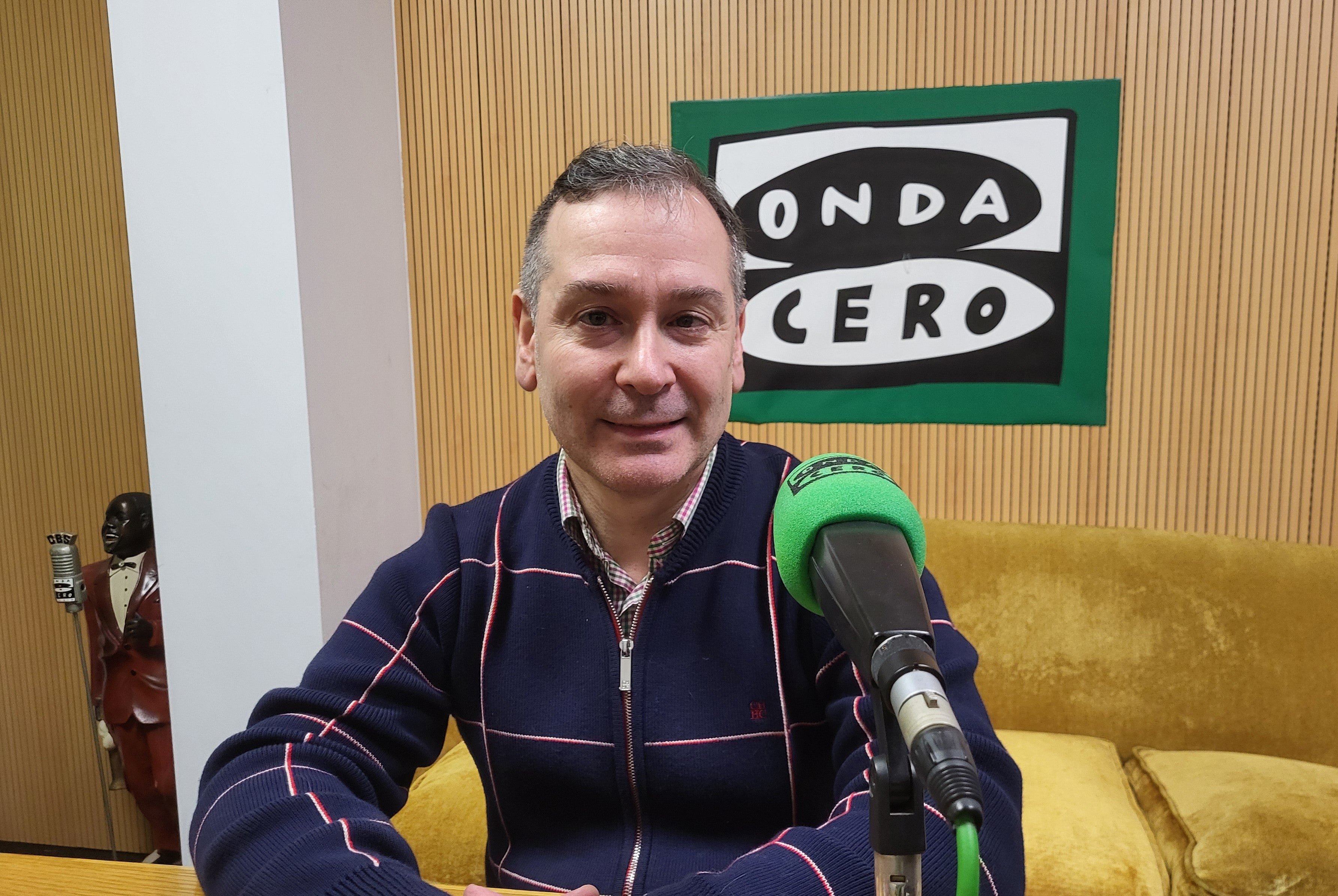 Miguel A. Michinel: "Sorpréndeme que os funcionarios municipais non se puxeran antes en folga" Miguel A. Michinel: "Sorpréndeme que os funcionarios municipais non se puxeran antes en folga"