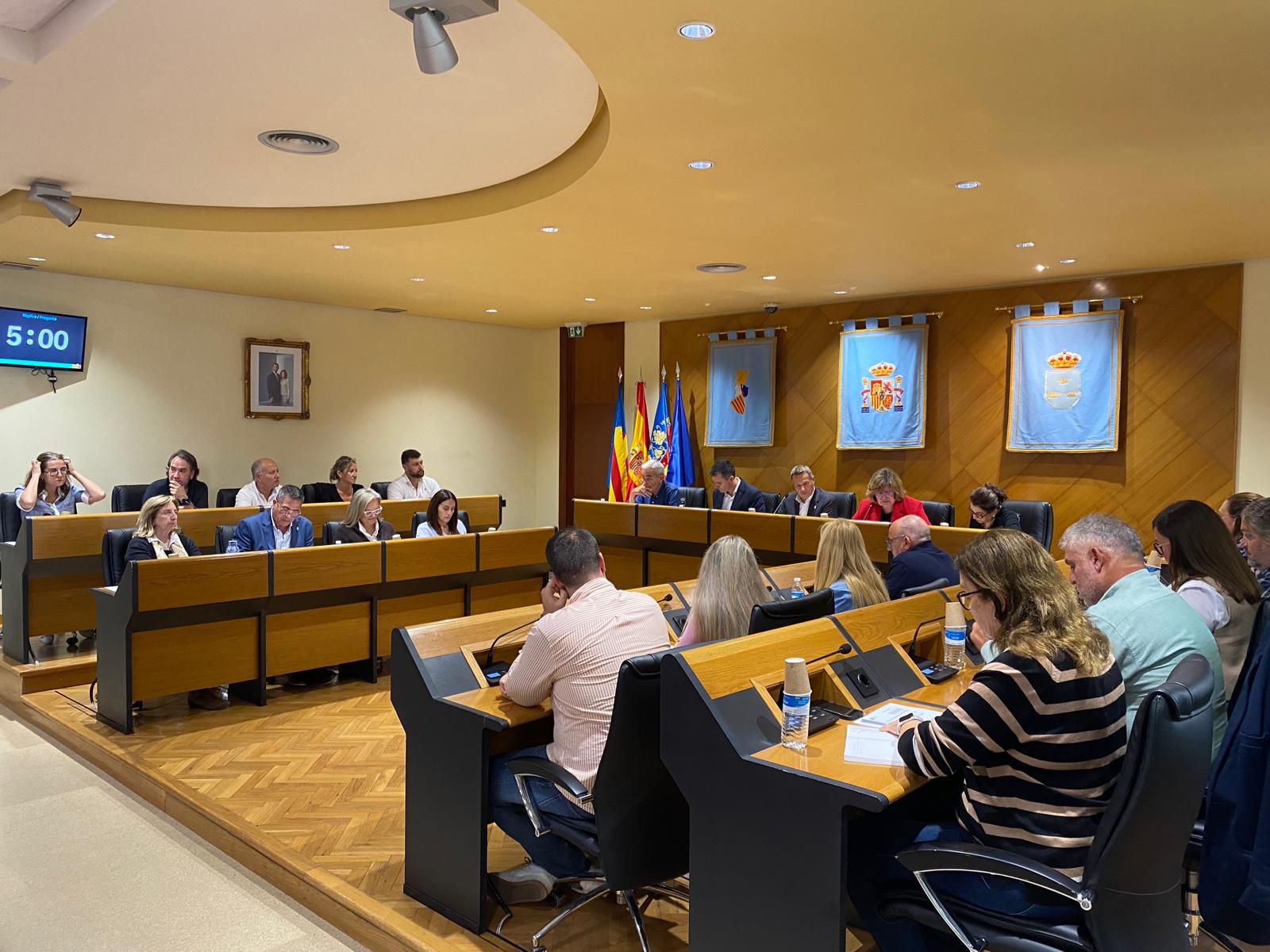 El Ayuntamiento de Burriana ha aprobado la primera bajada de impuestos en diez años El Ayuntamiento de Burriana ha aprobado la primera bajada de impuestos en diez años