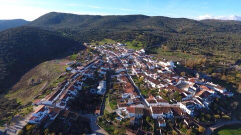 Hinojales, protagonista del 'Reto Demogr&aacute;fico' de Onda Cero.