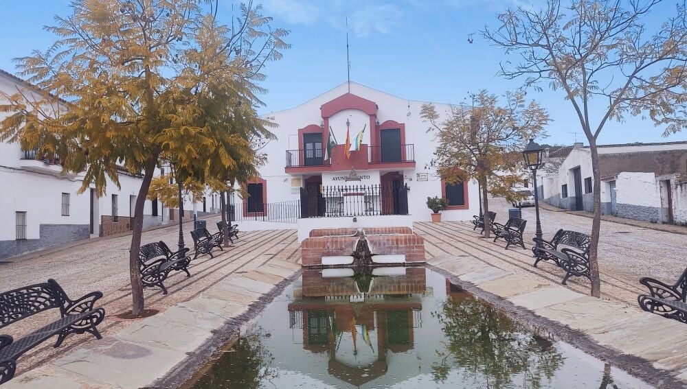 Hinojales, en el corazón de la Sierra, tiene bellos rincones.