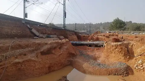 La DANA deja sin ruta de trenes Madrid - Valencia en el puente de Todos los Santos La DANA deja sin ruta de trenes Madrid - Valencia en el puente de Todos los Santos