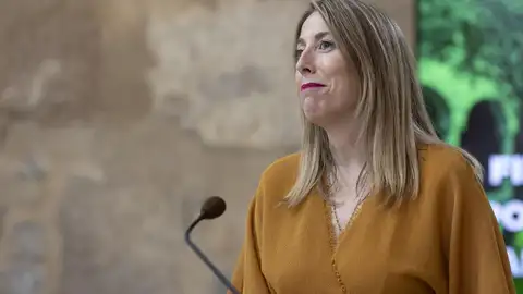 Guardiola manda su "cariño" a los afectados por la DANA y a los presidentes autonómicos implicados Guardiola manda su "cariño" a los afectados por la DANA y a los presidentes autonómicos implicados