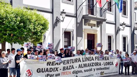 Convocada una concentración el 9 de noviembre en Granada para la vuelta del tren entre Guadix y Lorca Convocada una concentración el 9 de noviembre en Granada para la vuelta del tren entre Guadix y Lorca