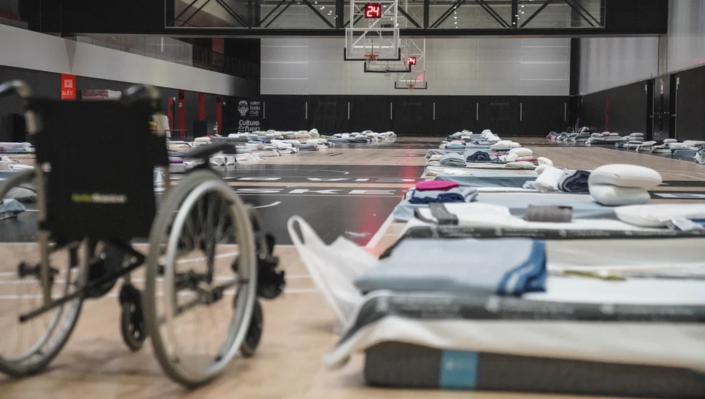 Pabellones de l'Alquería del Basket preparados para acoger a los afectados por la DANA Pabellones de l'Alquería del Basket preparados para acoger a los afectados por la DANA