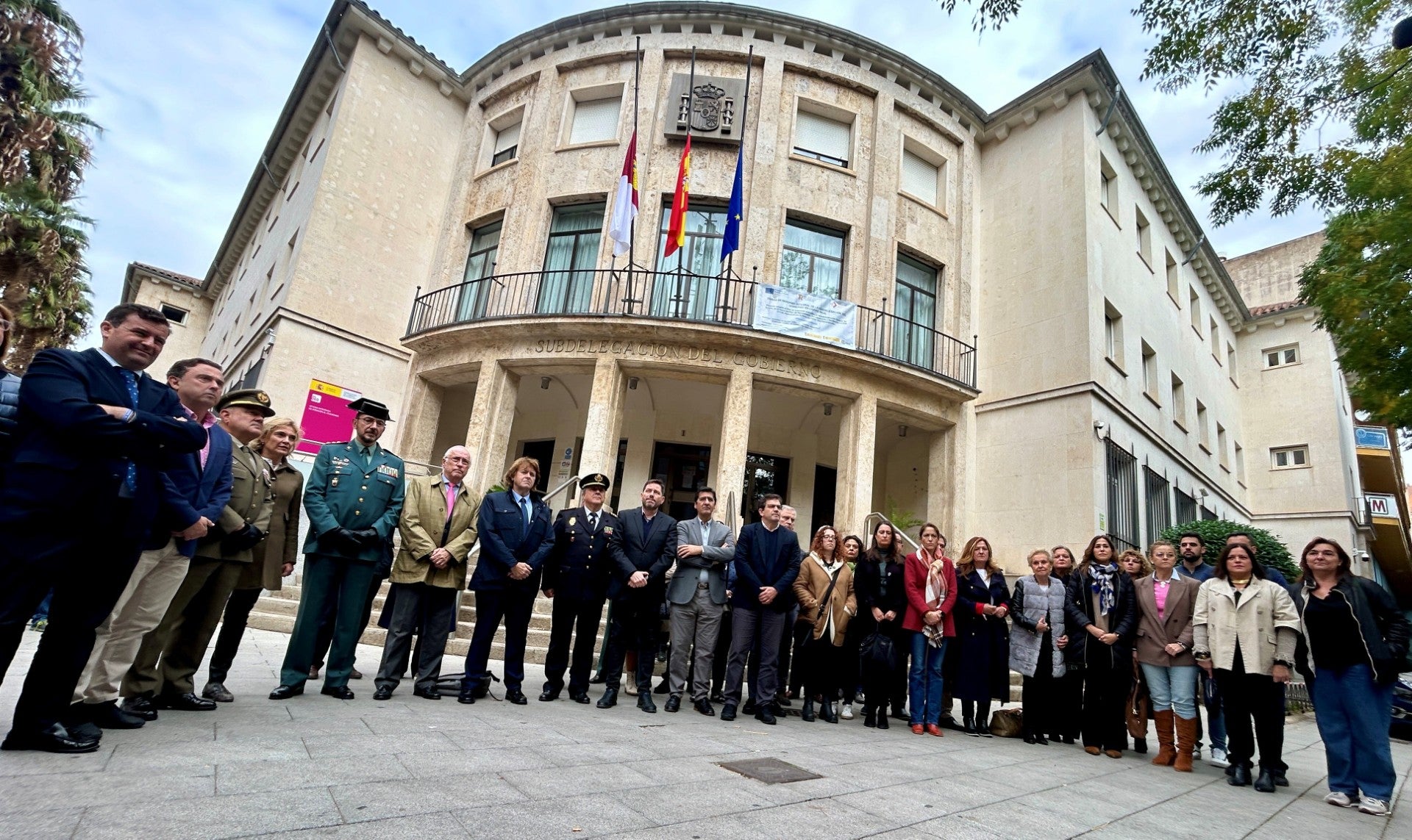 Ciudad Real guarda un minuto de silencio en memoria de las víctimas de la DANA Ciudad Real guarda un minuto de silencio en memoria de las víctimas de la DANA