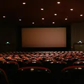 Imagen de archivo de una sala de cine Imagen de archivo de una sala de cine