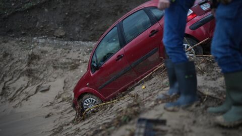 Coche en &Aacute;lora