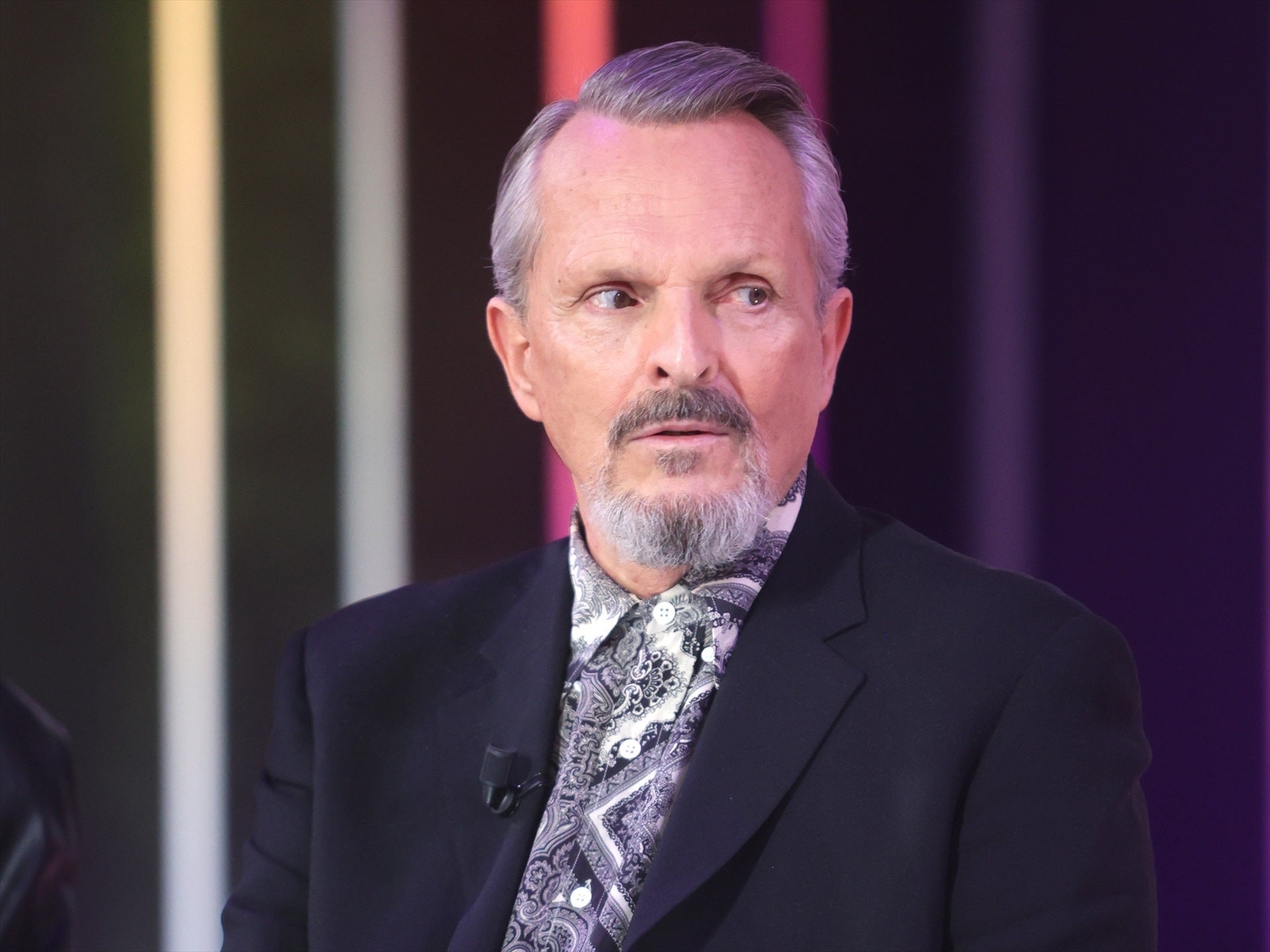 Miguel Bosé señala a los responsables de los incendios: "Los mismos psicópatas que en DANAS, apagones, volcanes..." Miguel Bosé señala a los responsables de los incendios: "Los mismos psicópatas que en DANAS, apagones, volcanes..."