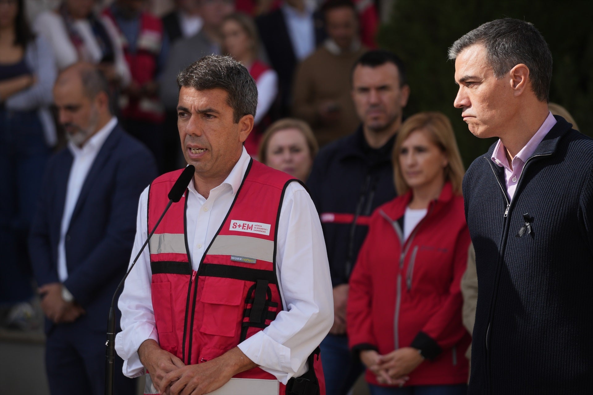Mazón anuncia la creación de cinco "grupos de respuesta inmediata" ante la Dana Mazón anuncia la creación de cinco "grupos de respuesta inmediata" ante la Dana