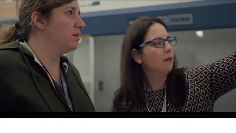 2.062 espanyols moren prematurament per contaminació de les cuines de gas, segons un estudi liderat per l'UJI 2.062 espanyols moren prematurament per contaminació de les cuines de gas, segons un estudi liderat per l'UJI