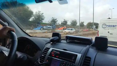 Voluntarios de la Marina Baixa llegando a Valencia Voluntarios de la Marina Baixa llegando a Valencia