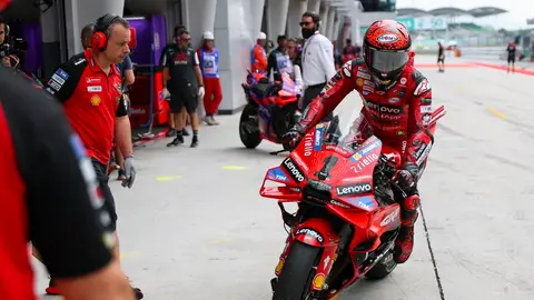 Bagnaia domina en los libres del GP de Malasia Bagnaia domina en los libres del GP de Malasia