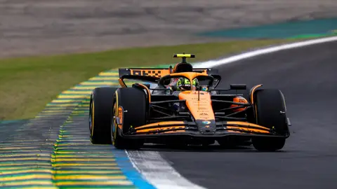 Lando Norris durante el sprint del GP de Brasil Lando Norris durante el sprint del GP de Brasil