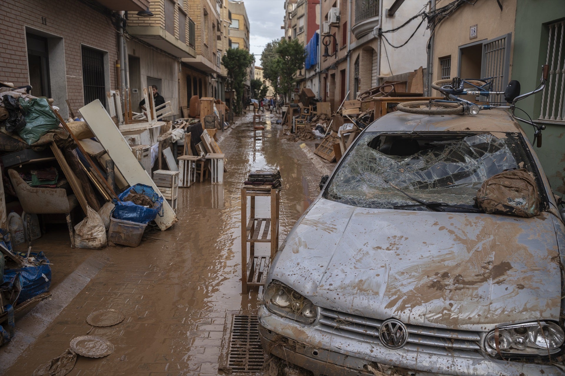 Aldaia pide ayuda urgente por la Dana: "No se ha librado ni una vivienda" Aldaia pide ayuda urgente por la Dana: "No se ha librado ni una vivienda"