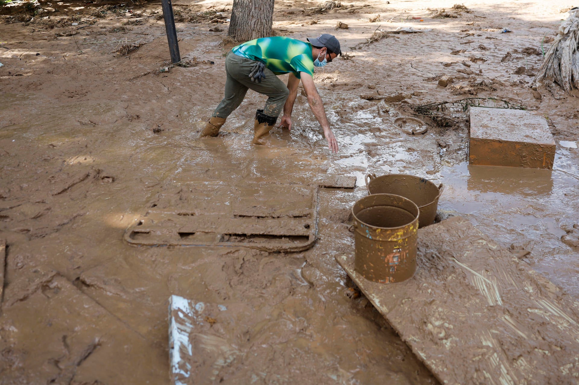 Muere un operario tras el derrumbe de un colegio en Masanasa Muere un operario tras el derrumbe de un colegio en Masanasa