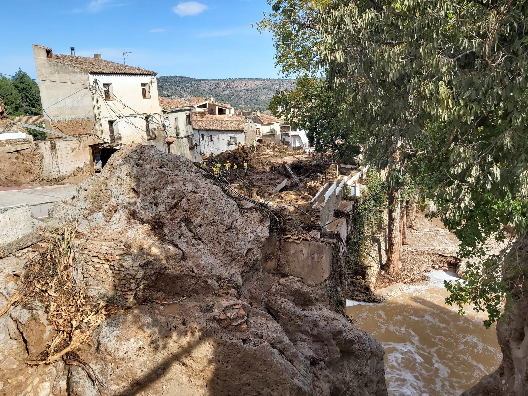 Un grupo de geólogos se incorporan a la búsqueda de desaparecidos con expertos en hidrografía y cartografía Un grupo de geólogos se incorporan a la búsqueda de desaparecidos con expertos en hidrografía y cartografía