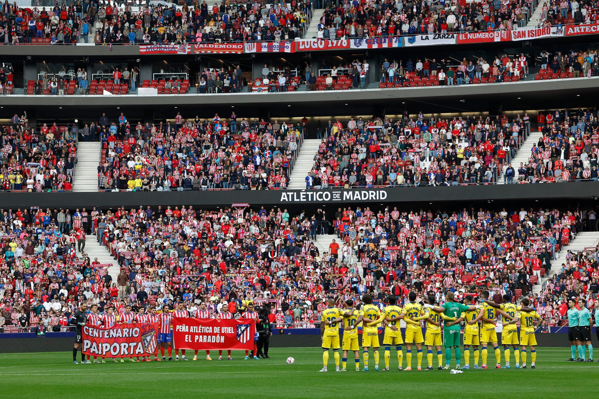 Andrés, presidente de la Peña Atlética de Paiporta: "Me he puesto a llorar como un niño al ver el gesto del equipo" Andrés, presidente de la Peña Atlética de Paiporta: "Me he puesto a llorar como un niño al ver el gesto del equipo"