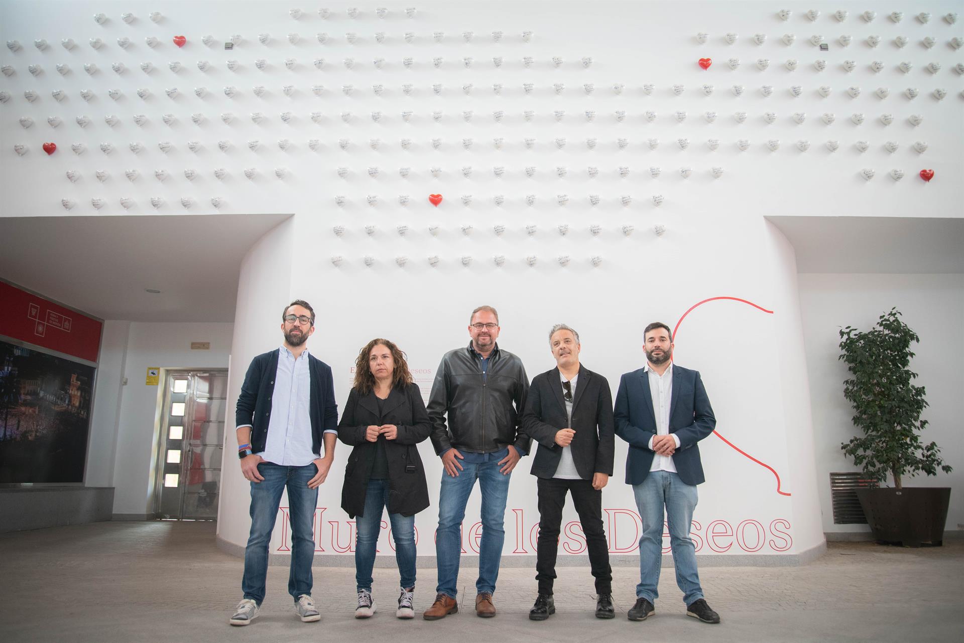 El Museo Abierto de Mérida expone ya un mural con 500 deseos ciudadanos sobre la ciudad, la vida y la sociedad El Museo Abierto de Mérida expone ya un mural con 500 deseos ciudadanos sobre la ciudad, la vida y la sociedad