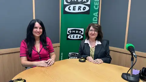 Amparo Navarro en una visita a Onda Cero Alicante Amparo Navarro en una visita a Onda Cero Alicante