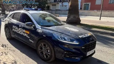 Detenido por estafa de 1.500 euros con recargas de telefonía desde la tienda en la que trabajaba Detenido por estafa de 1.500 euros con recargas de telefonía desde la tienda en la que trabajaba