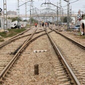 Vista de las vías del tren Alfafar, Valencia, este domingo. 