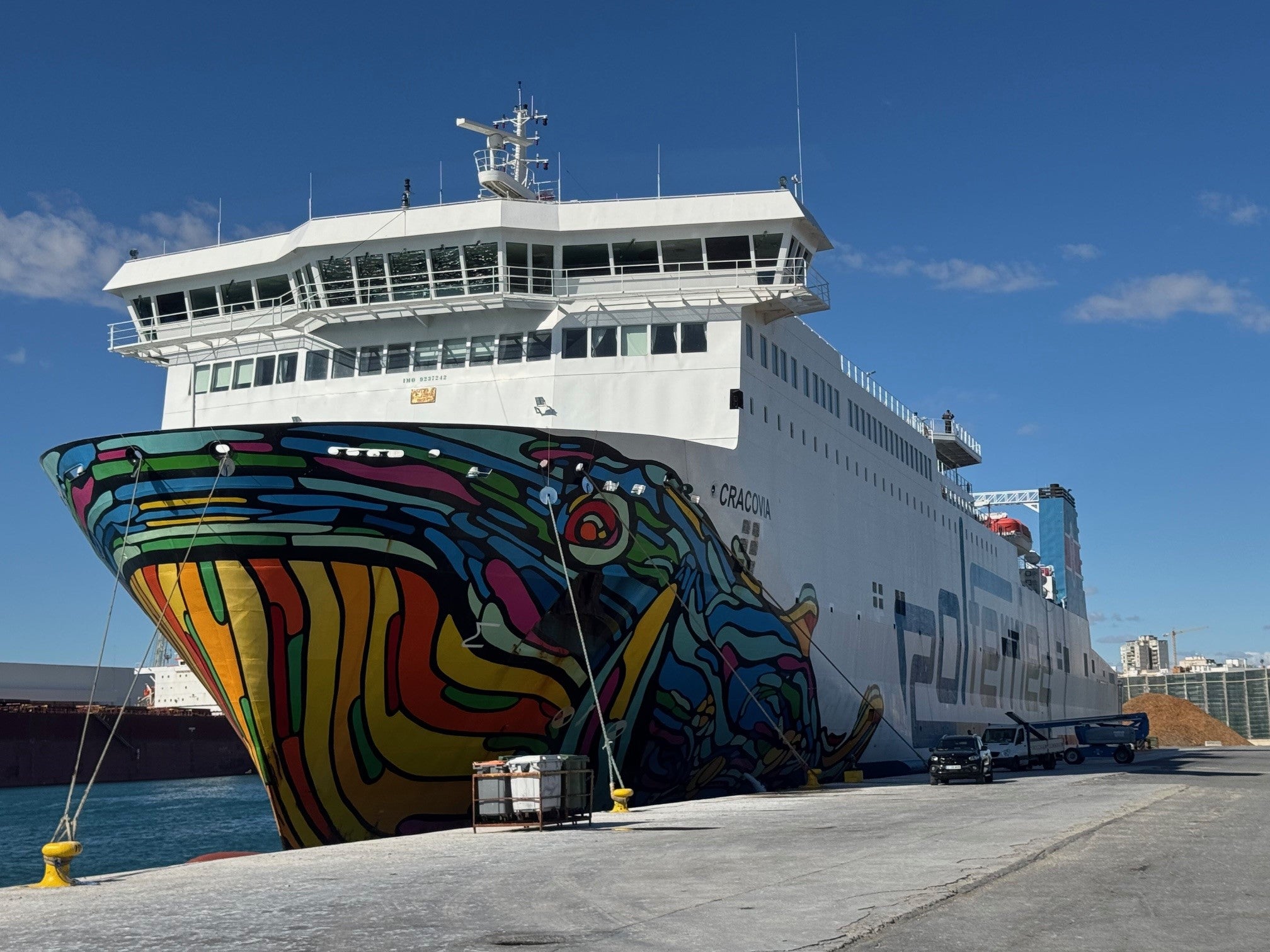 El Puerto de Alicante estrena conexión de ferri con los puertos de Orán y Argel El Puerto de Alicante estrena conexión de ferri con los puertos de Orán y Argel