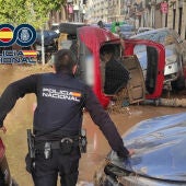 Policía Nacional en las inundaciones