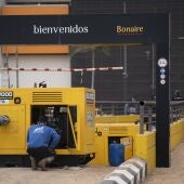 Imagen de la entrada del parking del cetro comercial Bonaire de Valencia