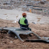 Continúan las labores de limpieza y desescombro en Paiporta, Valencia.