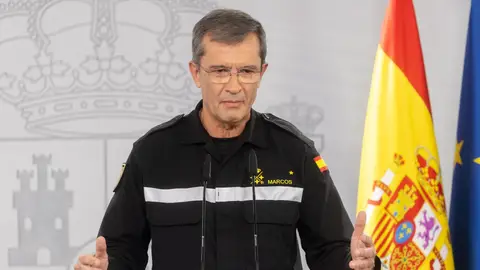 El jefe de la UME desmiente a Mazón: "Cuando la Generalitat nos dio luz verde, estábamos en minutos" El jefe de la UME desmiente a Mazón: "Cuando la Generalitat nos dio luz verde, estábamos en minutos"
