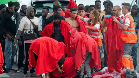 Ruta Canaria de la Migración: Casi 2000 migrantes y 55 fallecidos en 48 horas | 6 Ruta Canaria de la Migración: Casi 2000 migrantes y 55 fallecidos en 48 horas | 6