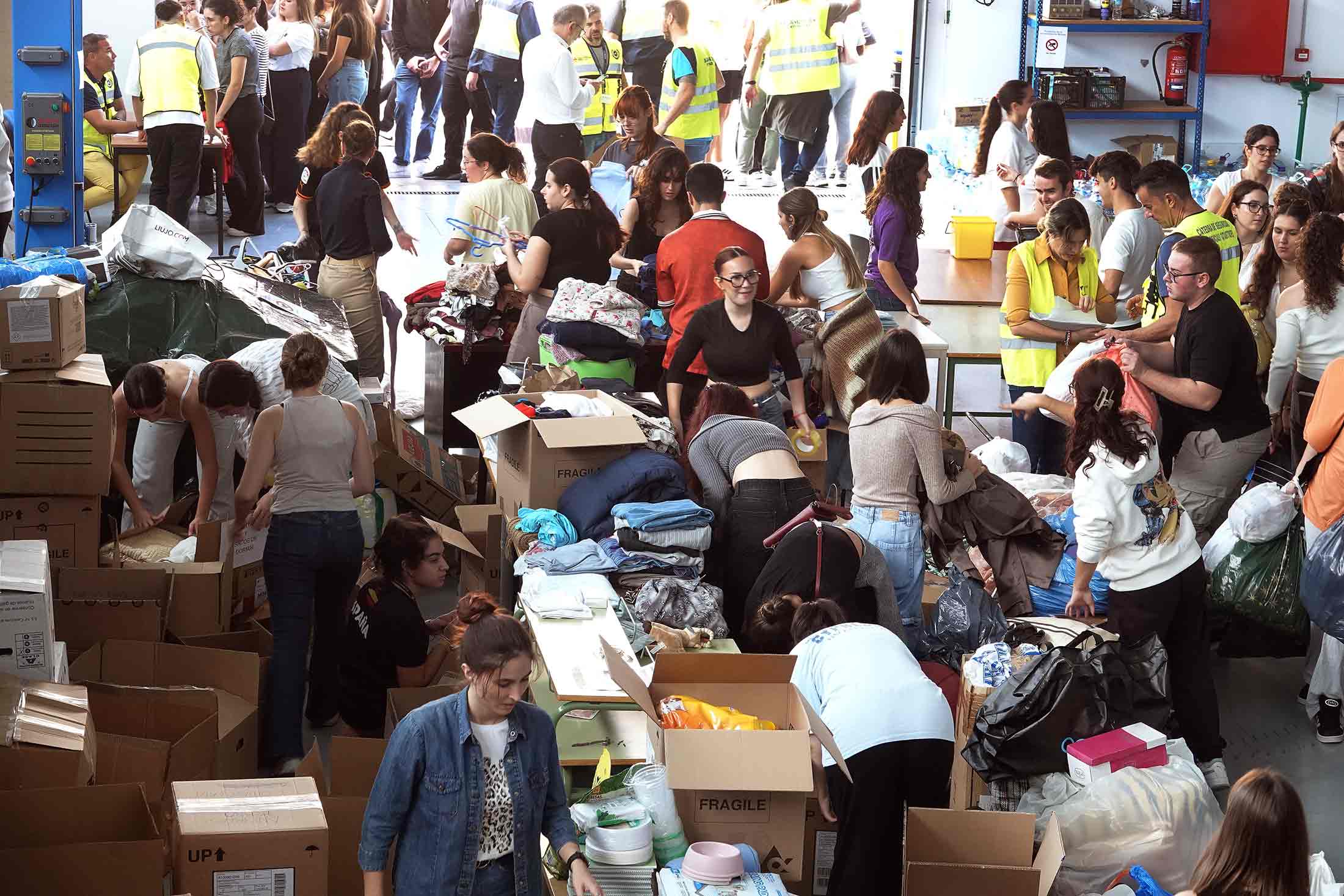 Más de 500 voluntarios de la UMA envían toneladas de ayuda para los afectados por la DANA Más de 500 voluntarios de la UMA envían toneladas de ayuda para los afectados por la DANA