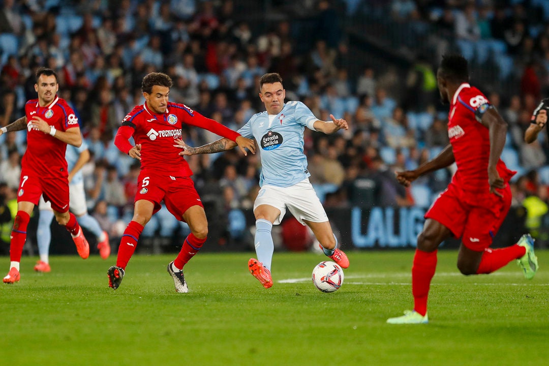Douvikas da aire al Celta y hunde al Getafe Douvikas da aire al Celta y hunde al Getafe