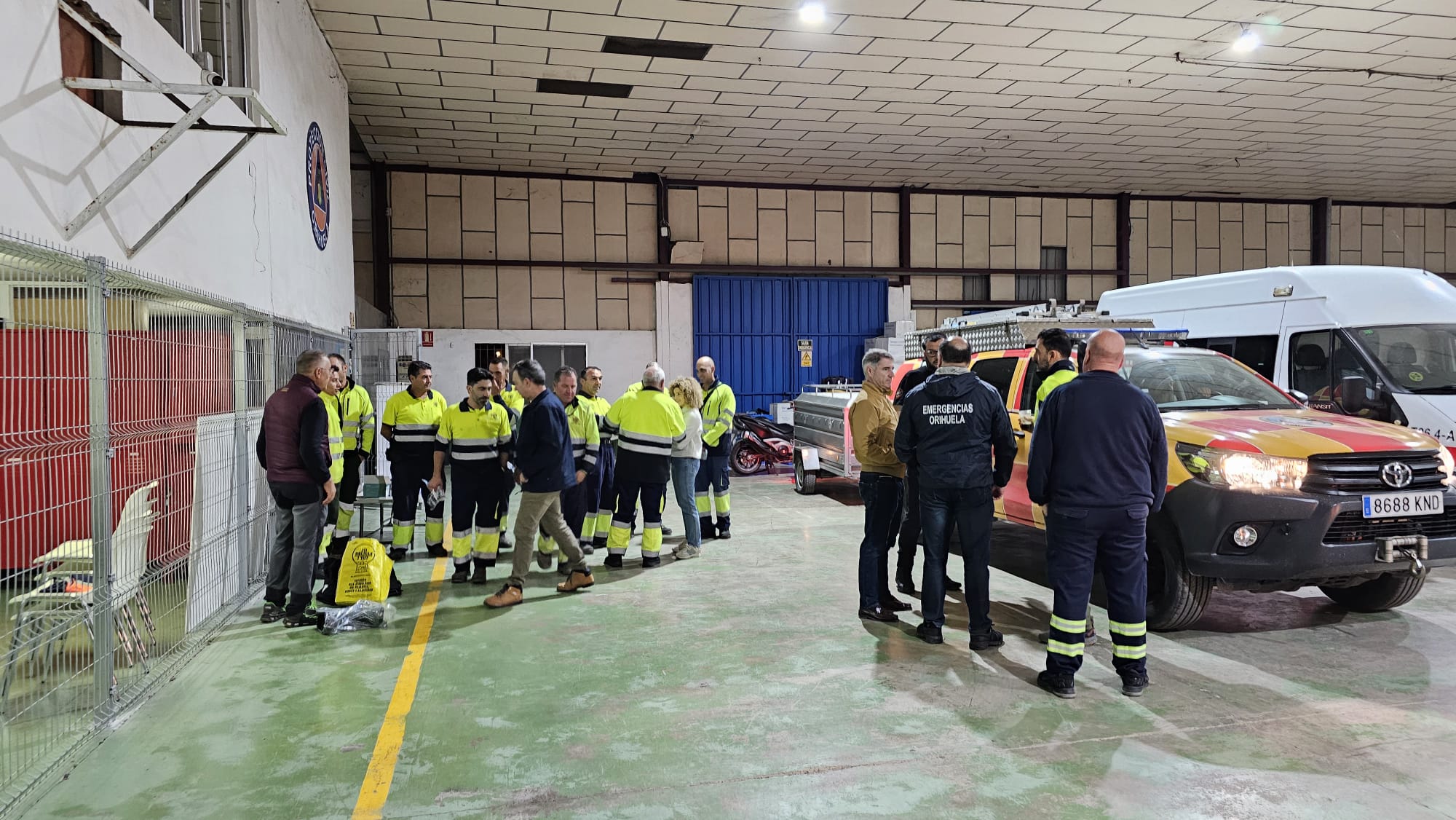 Orihuela envía un nuevo convoy con ayuda humanitaria y logística a las zonas afectadas por la DANA en la Comunidad Valenciana Orihuela envía un nuevo convoy con ayuda humanitaria y logística a las zonas afectadas por la DANA en la Comunidad Valenciana