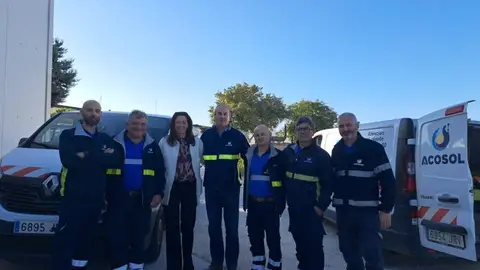 Acosol envía 9 trabajadores y 5 vehículos a Valencia para colaborar en el restablecmiento de daños por la DANA Solidaridad