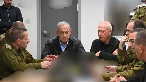 Netanyahu destituye a su ministro de Defensa por "pérdida de confianza" Netanyahu destituye a su ministro de Defensa por "pérdida de confianza"