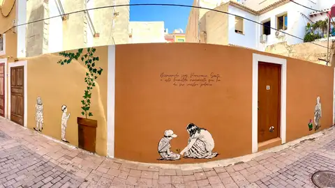 El alcalde de Villajoyosa saca a subasta inmuebles del Ayuntamiento y del Hospital Asilo valorados en más de 1,4 millones de euros El alcalde de Villajoyosa saca a subasta inmuebles del Ayuntamiento y del Hospital Asilo valorados en más de 1,4 millones de euros